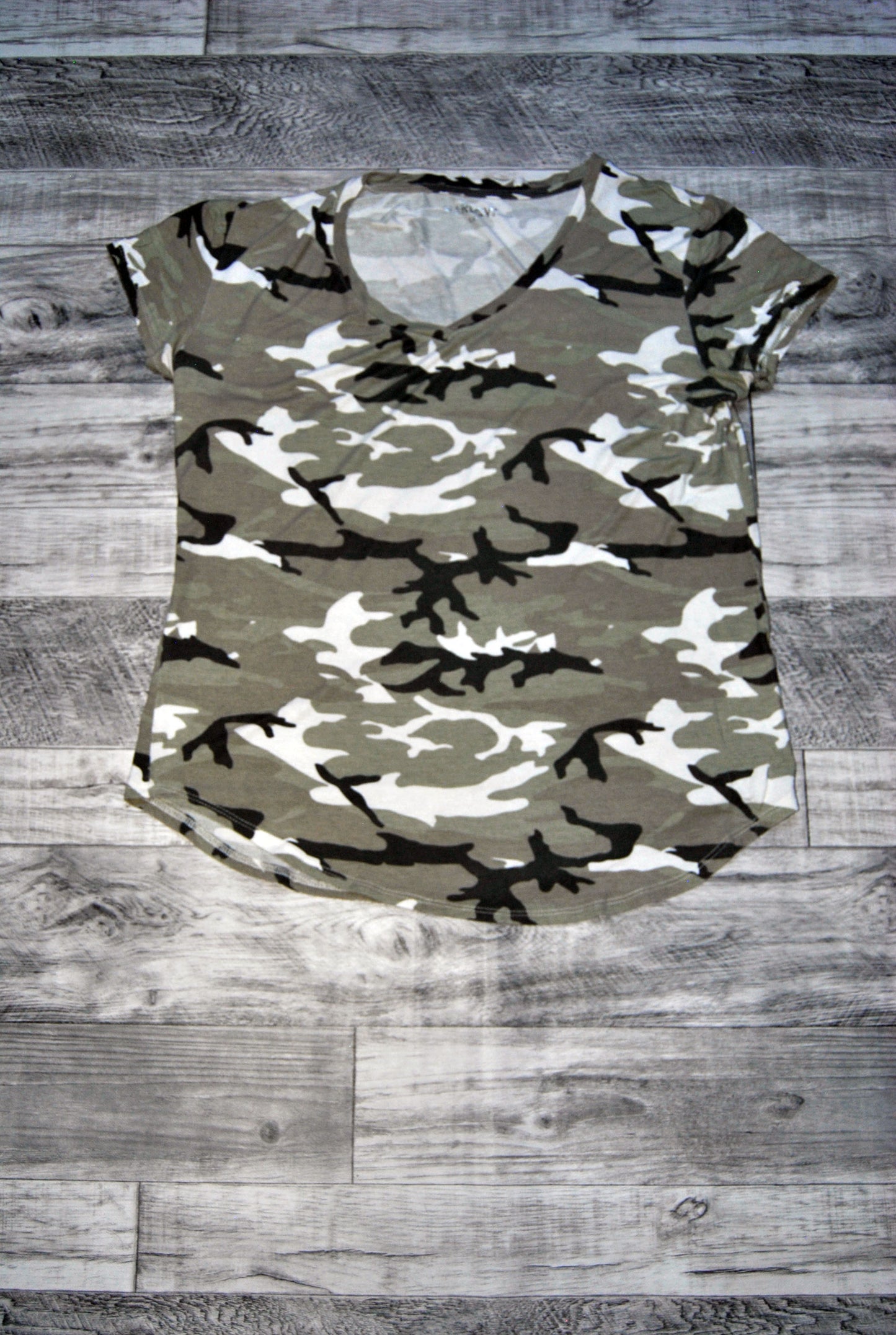 Camiseta militar Harlow de mujer de color verde militar. Talla S.