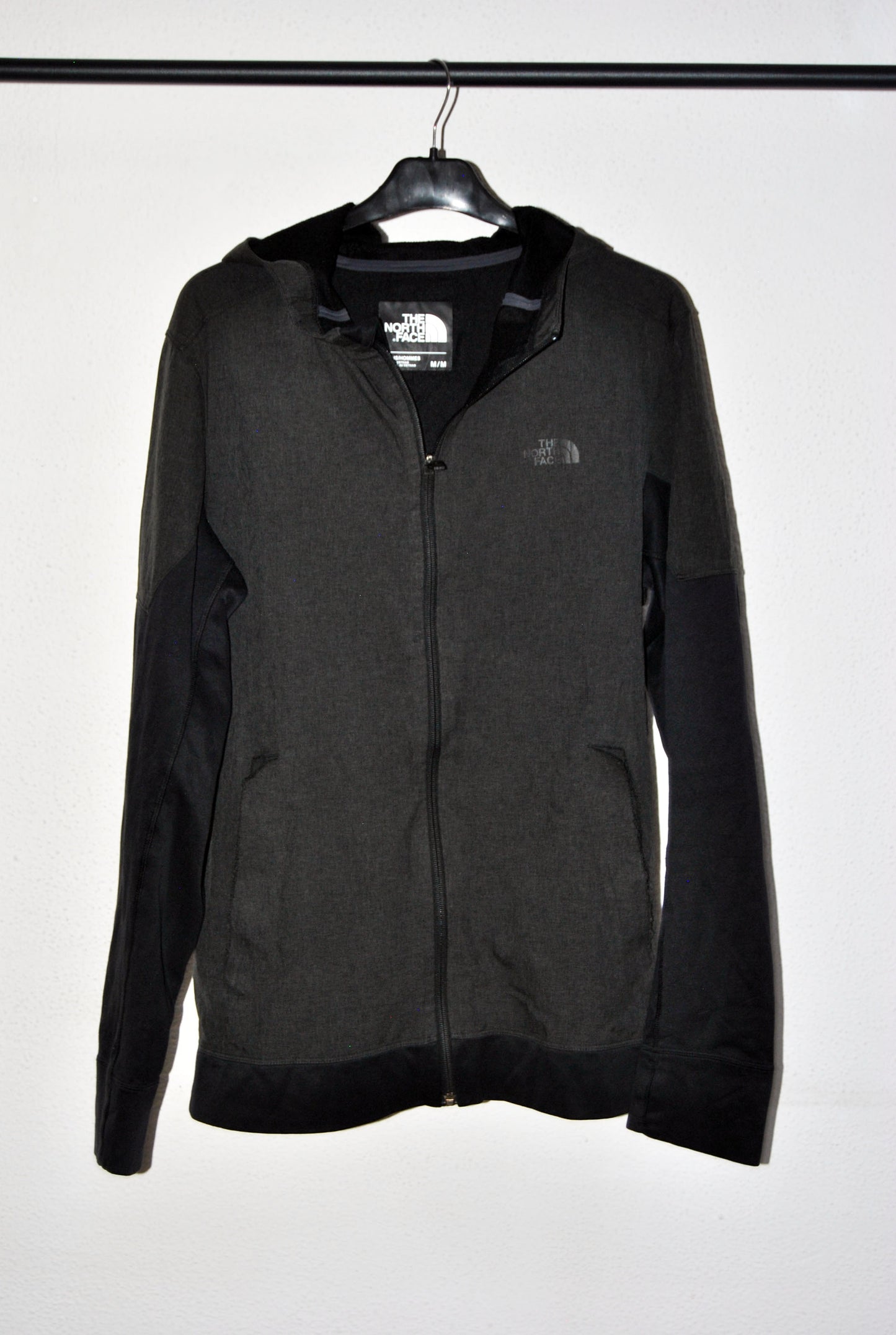 Chaqueta The North Face de color gris. Talla M. Segunda Mano