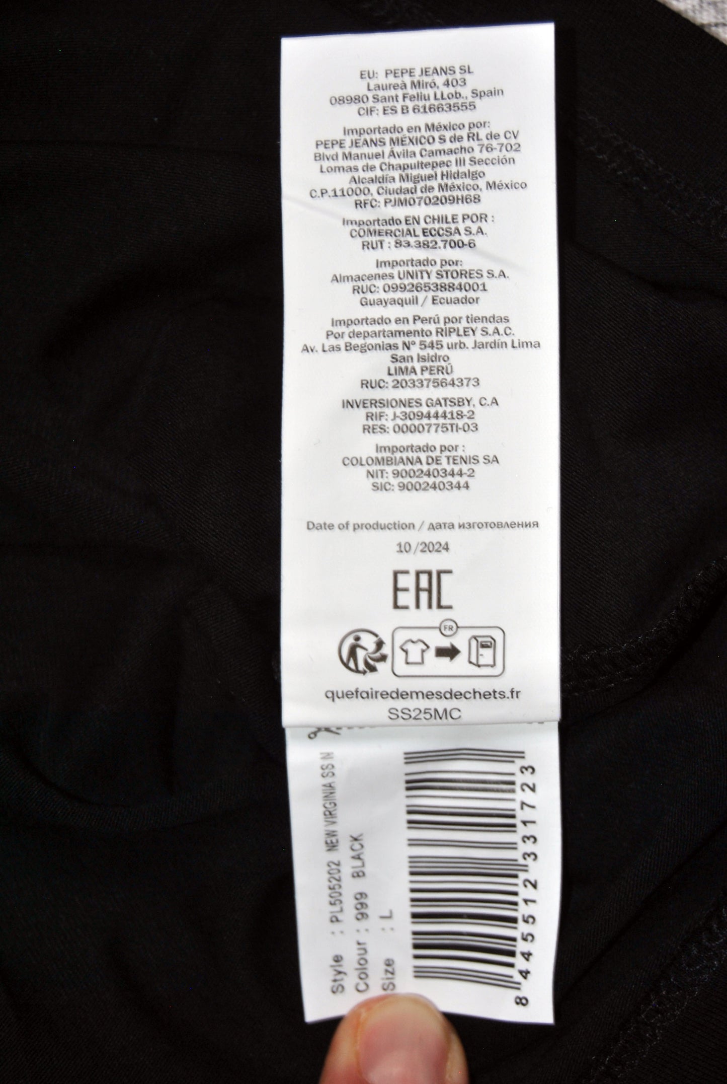 Camiseta Pepe Jeans de color negro con estampado. Talla L.