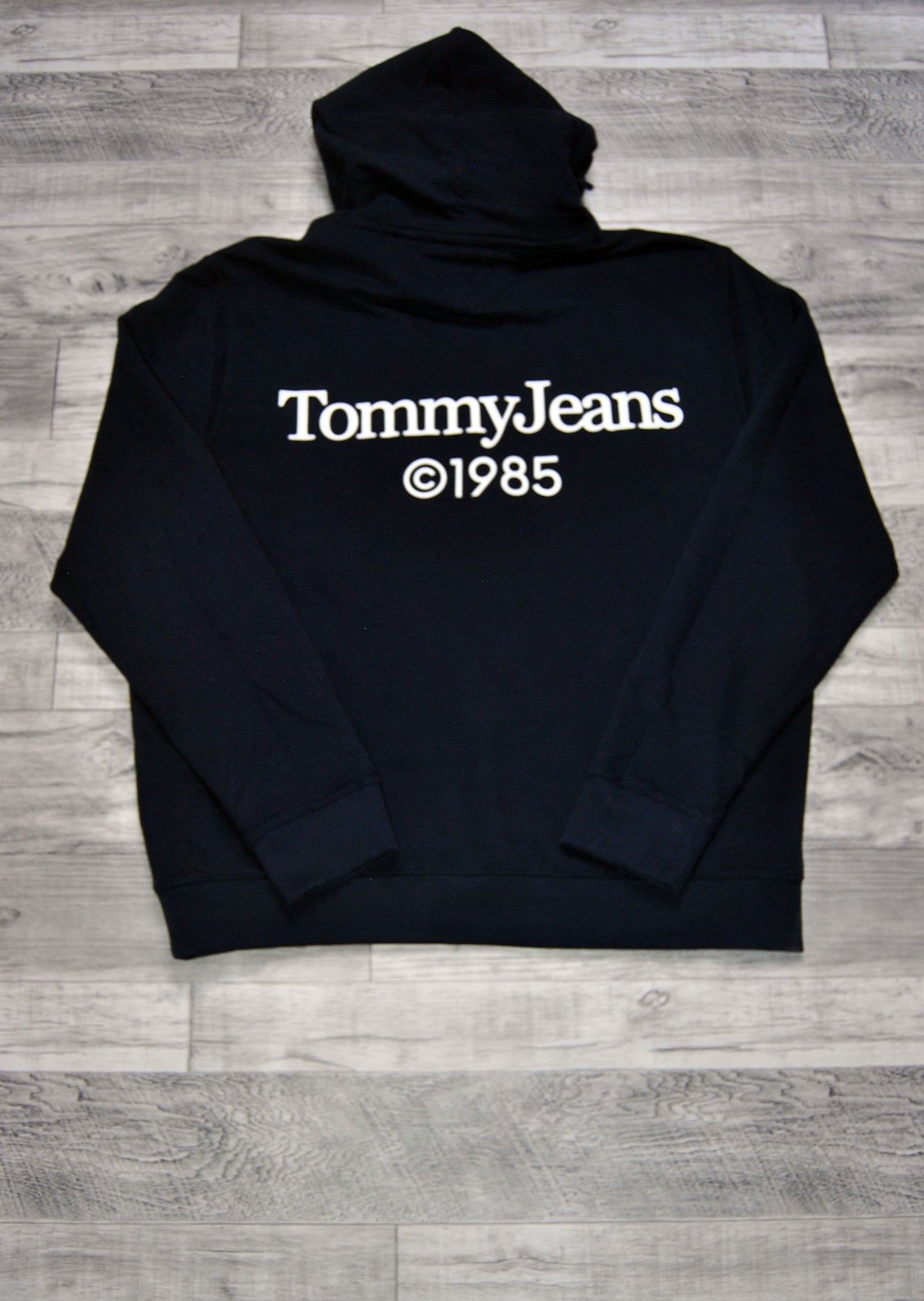 Sudadera Tommy Hilfiger de color azul marino Talla XL. Segunda mano