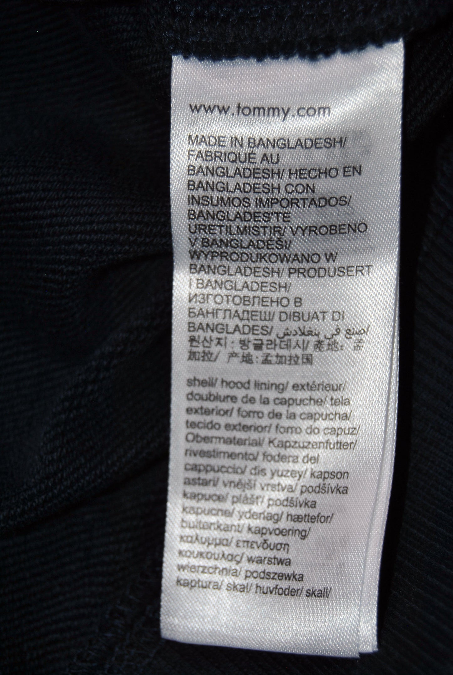 Sudadera Tommy Hilfiger de color azul marino Talla XL. Segunda mano