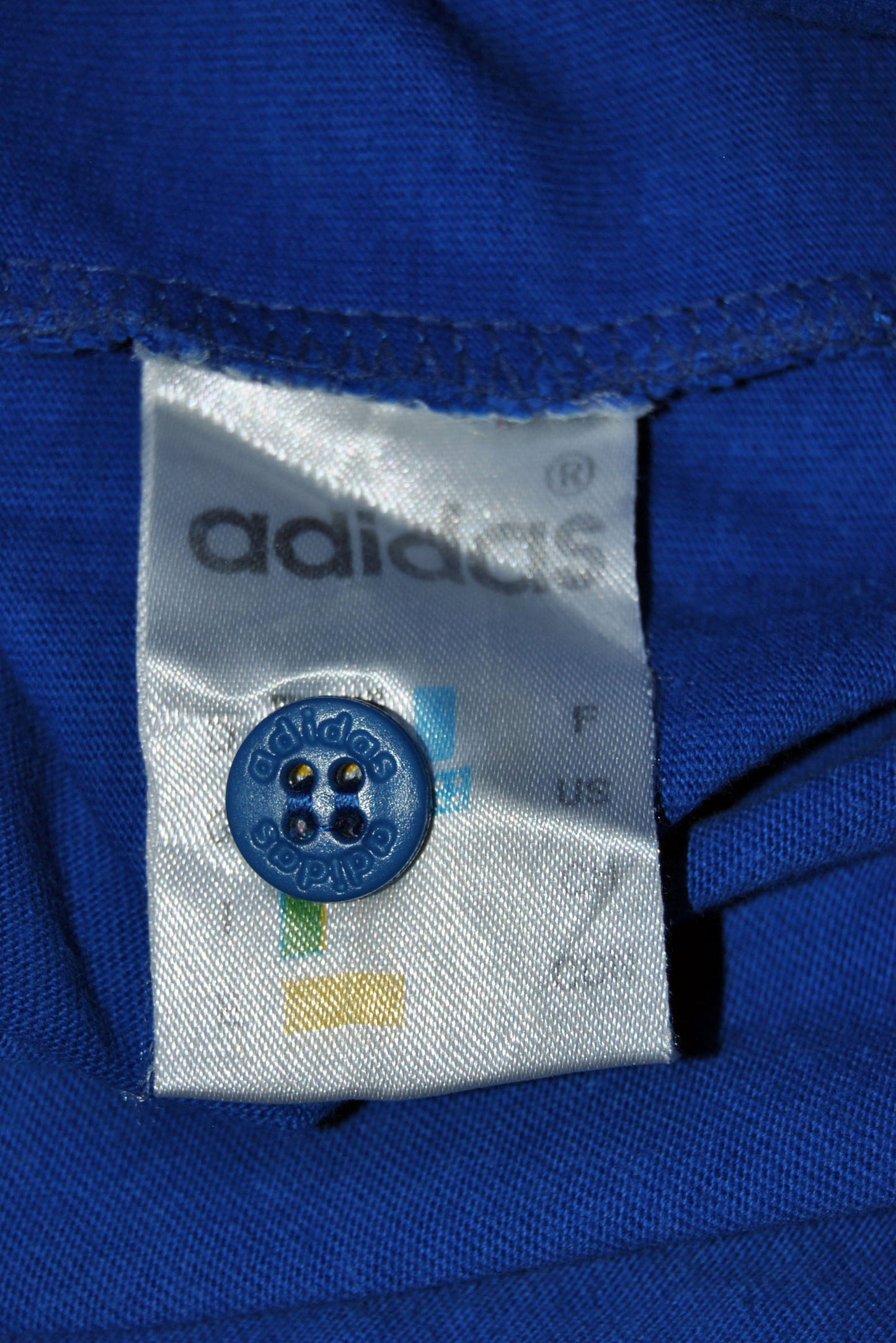 Polo Adidas de color azul. Talla XXL. Segunda mano