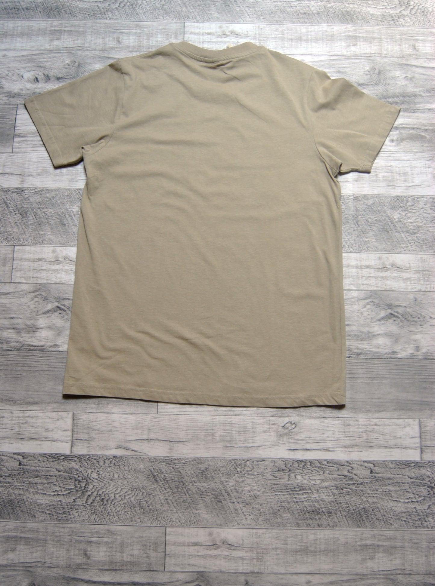 Camiseta Norway de color beige con estampado. Talla M.