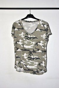 Camiseta militar Harlow de mujer de color verde militar. Talla S.