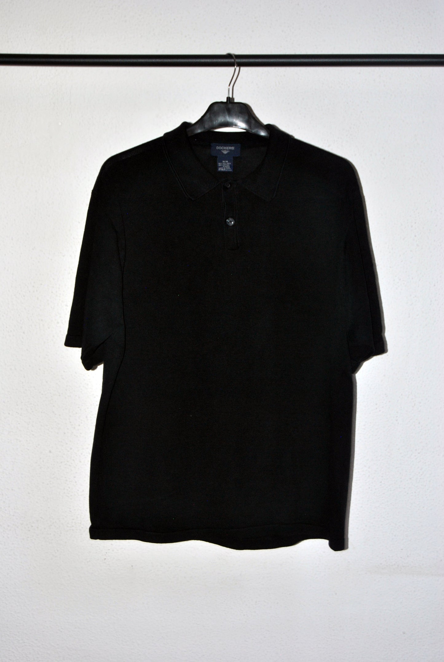 Polo Dockers de coloro negro. Talla M. Segunda mano