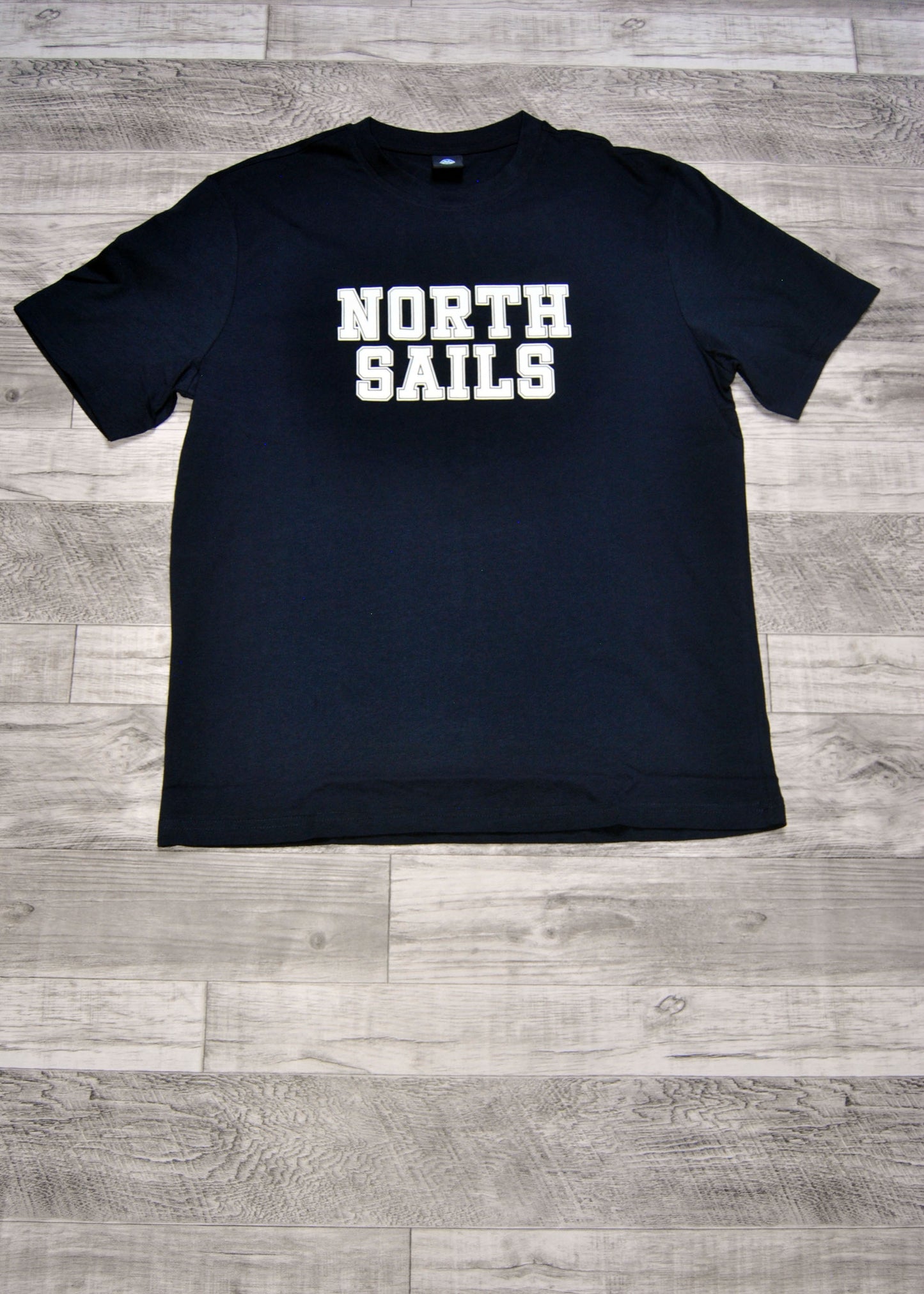 Camiseta North Sails de color azul marino con estampado. Talla S